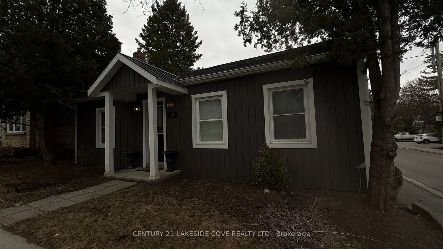 15, Tyler, Aurora Village, Aurora