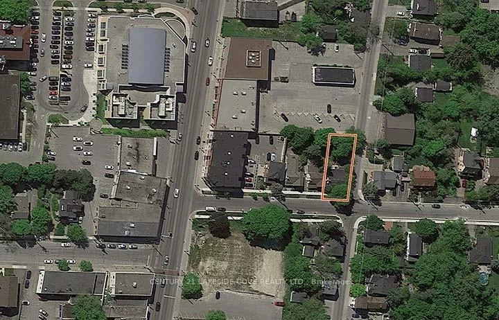 15, Tyler, Aurora Village, Aurora