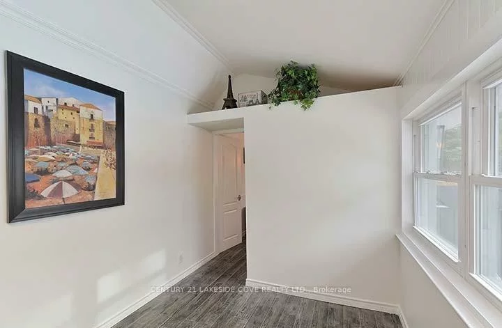 15, Tyler, Aurora Village, Aurora