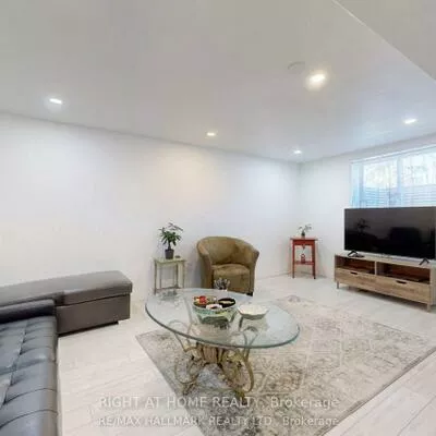 11, Jasper, Aurora Heights, Aurora