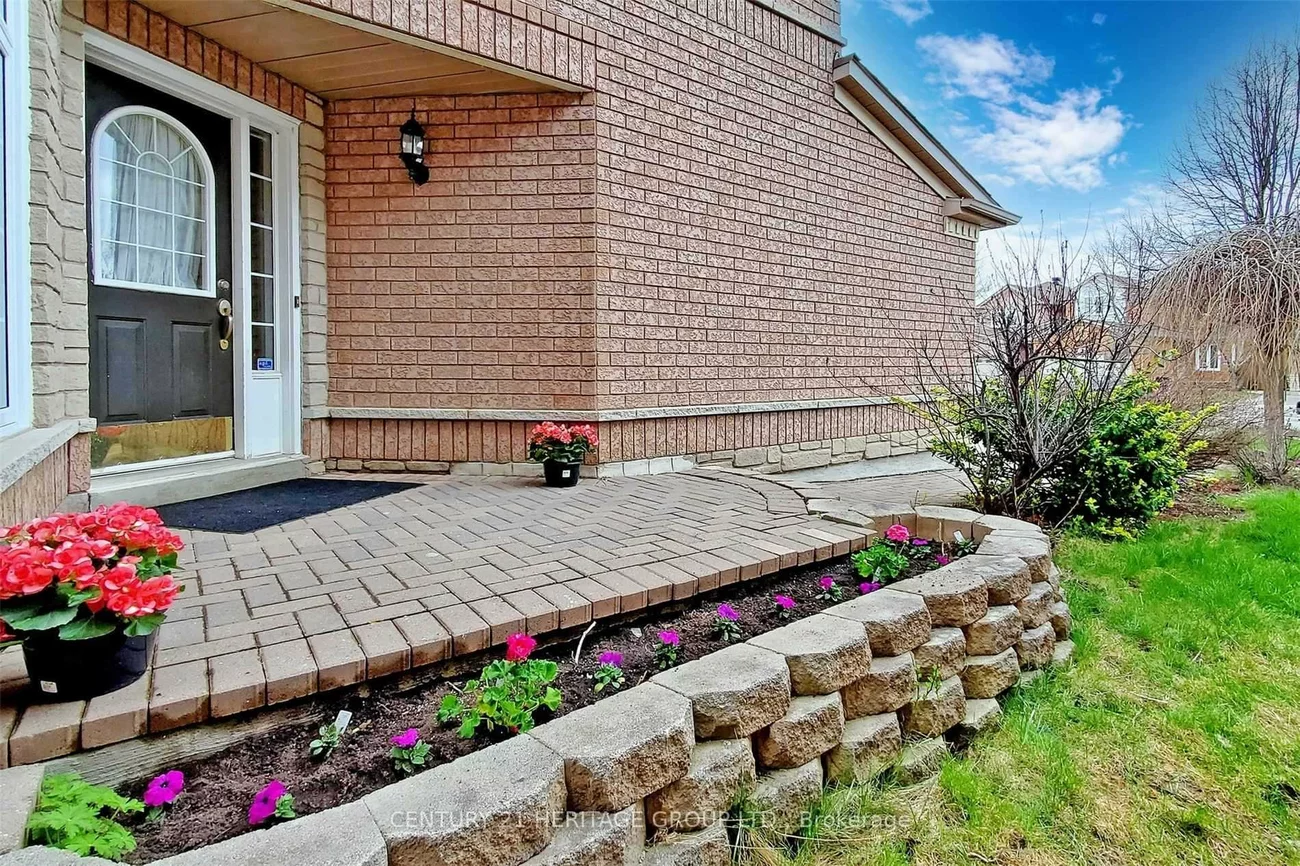 46, Rush, Bayview Wellington, Aurora