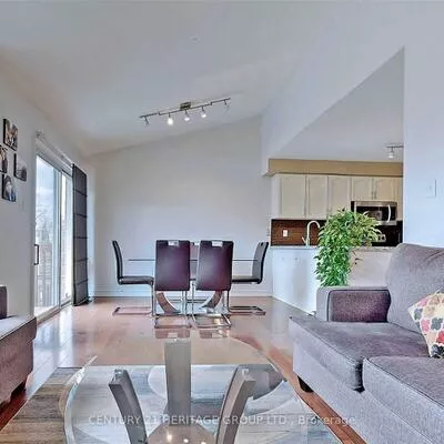 46, Rush, Bayview Wellington, Aurora