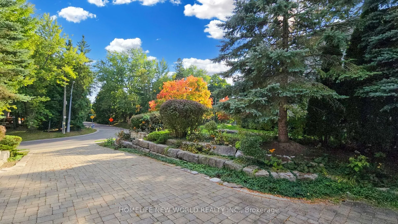 198, Kennedy, Aurora Village, Aurora