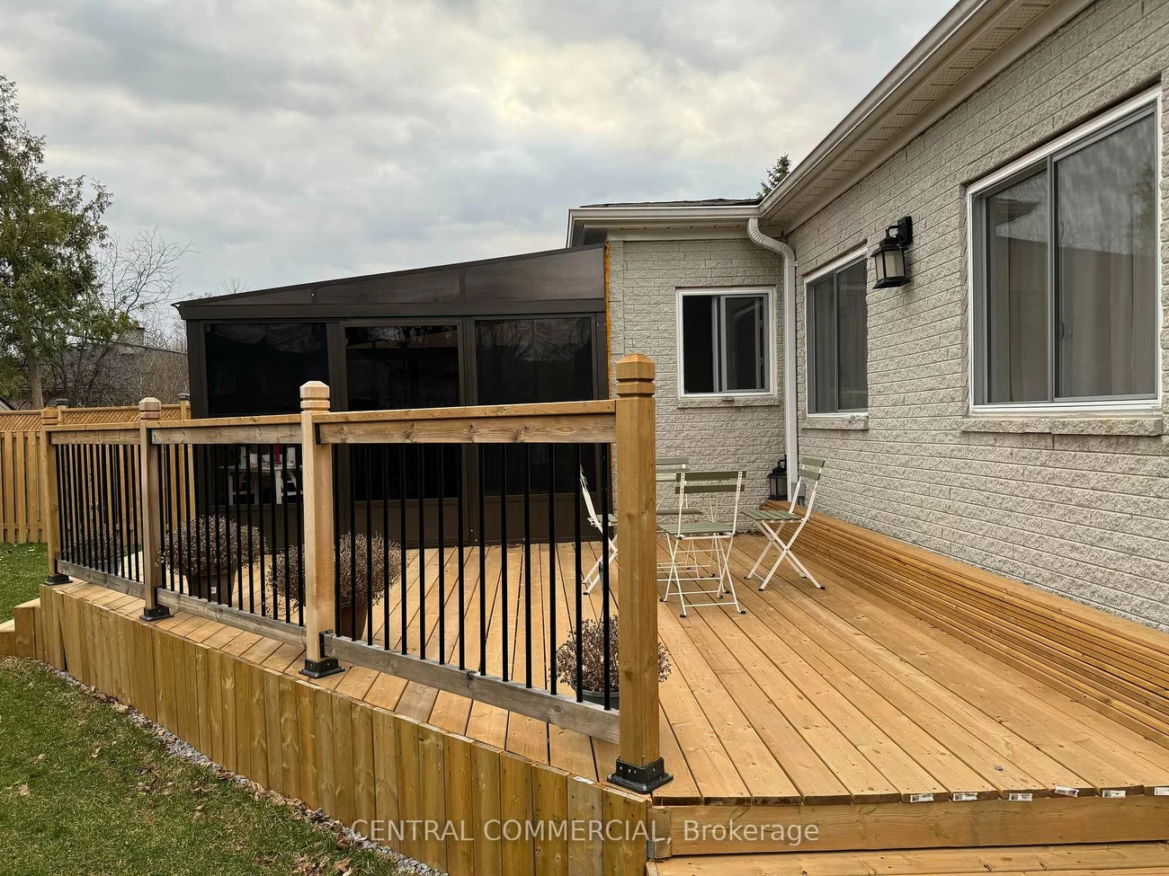 21, Jones, Aurora Heights, Aurora
