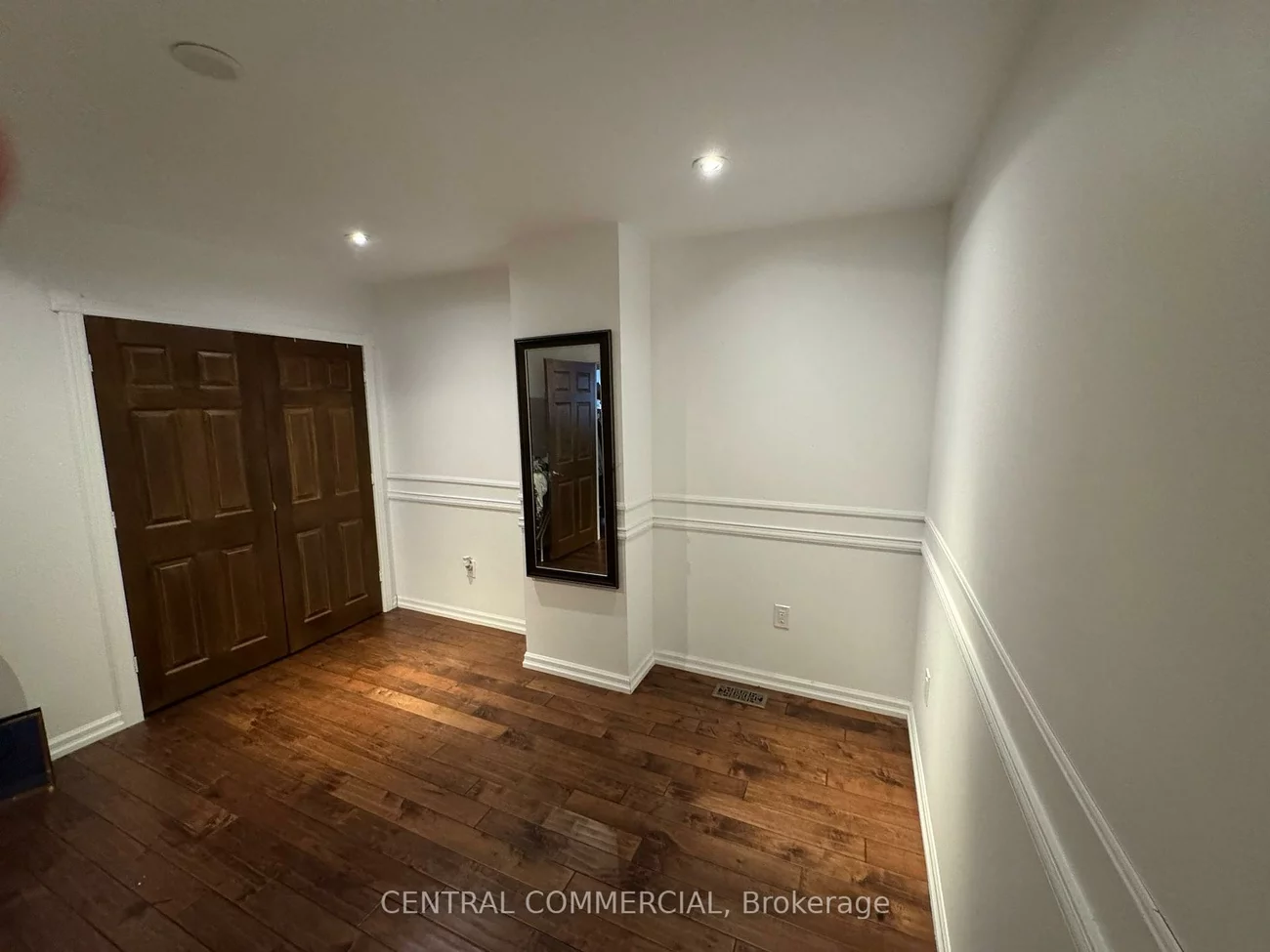 21, Jones, Aurora Heights, Aurora