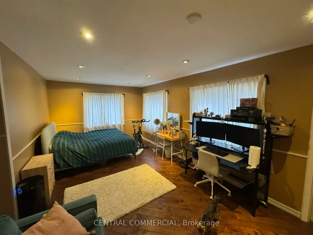 21, Jones, Aurora Heights, Aurora
