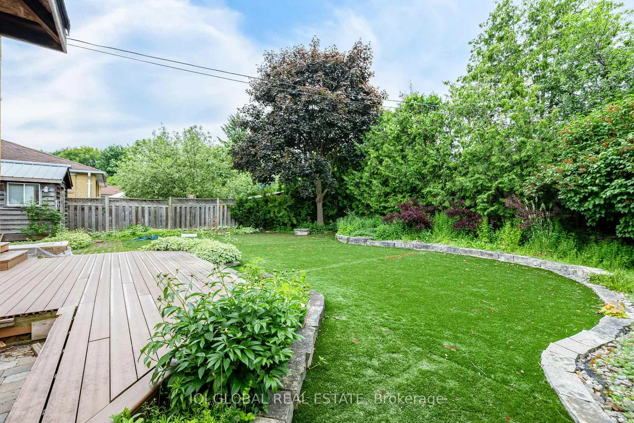 10, Holman, Aurora Highlands, Aurora