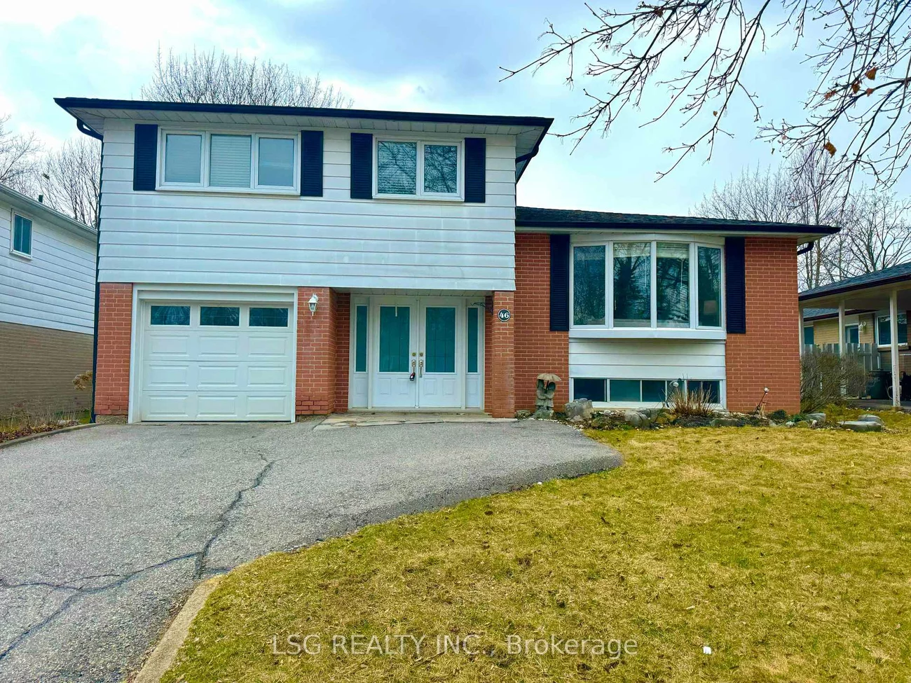 46, Devins, Aurora Heights, Aurora