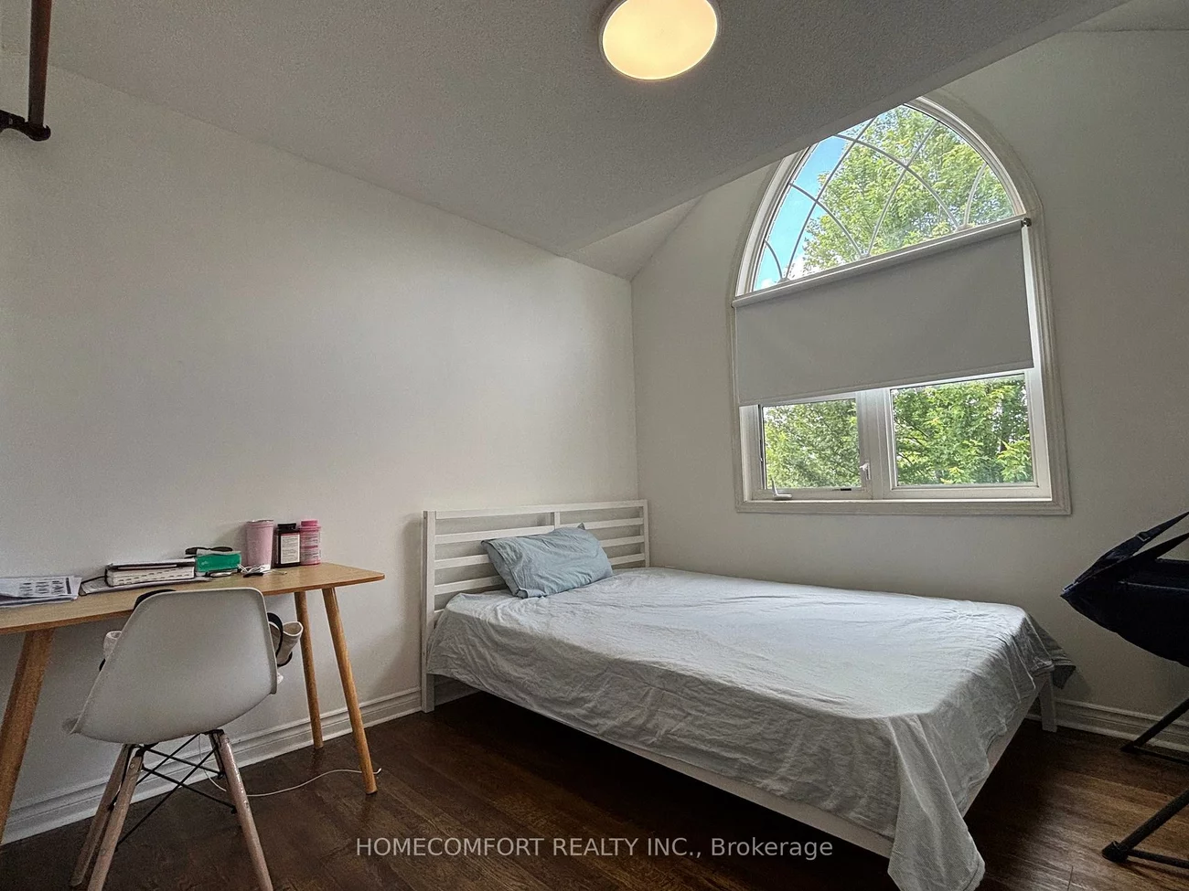 230, Lewis Honey, Bayview Northeast, Aurora