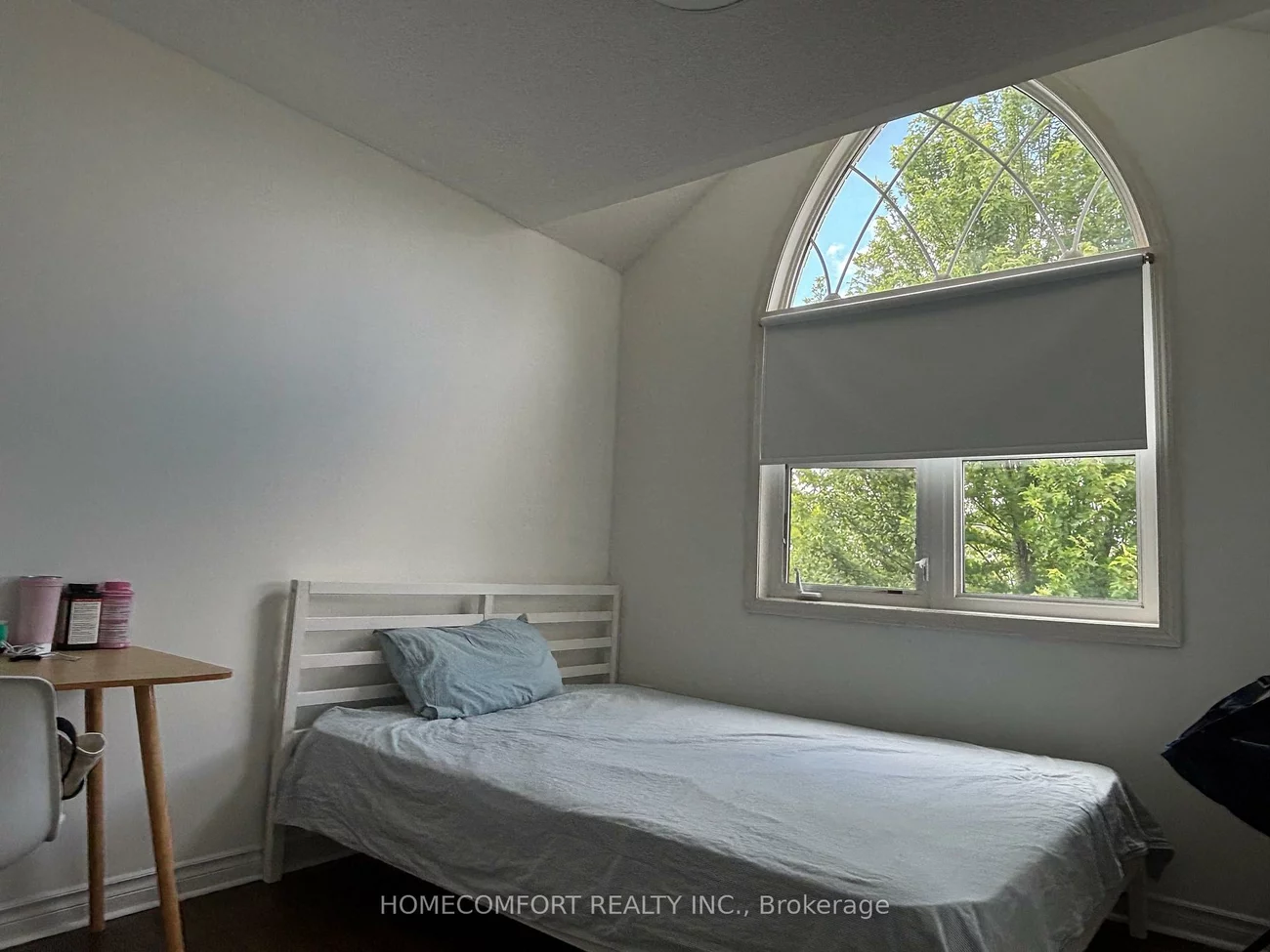 230, Lewis Honey, Bayview Northeast, Aurora