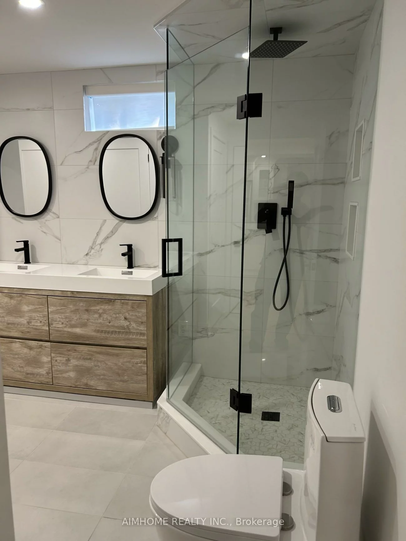 14, Twelve Oaks, Aurora Village, Aurora