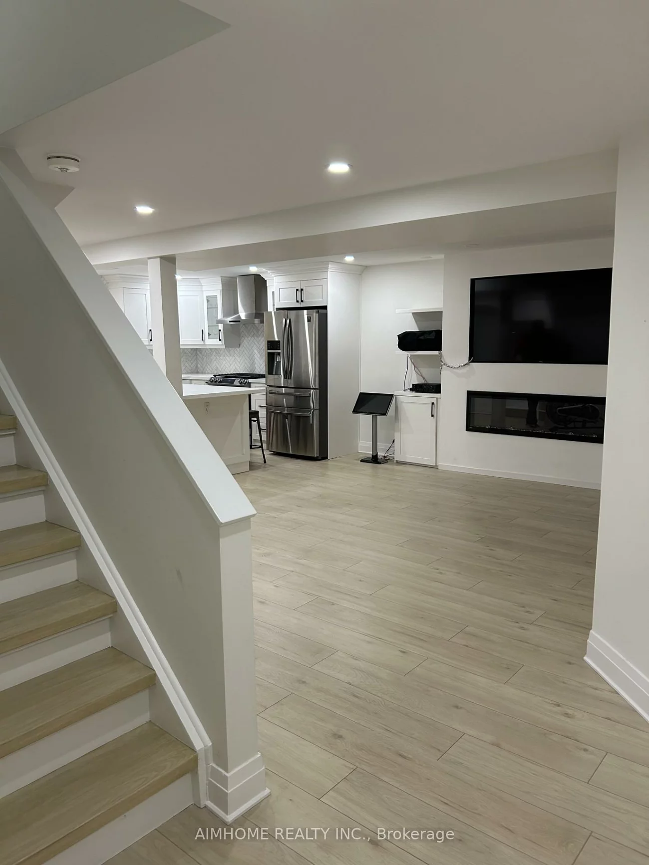 14, Twelve Oaks, Aurora Village, Aurora