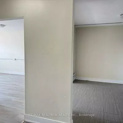 14810, Yonge, Aurora Highlands, Aurora