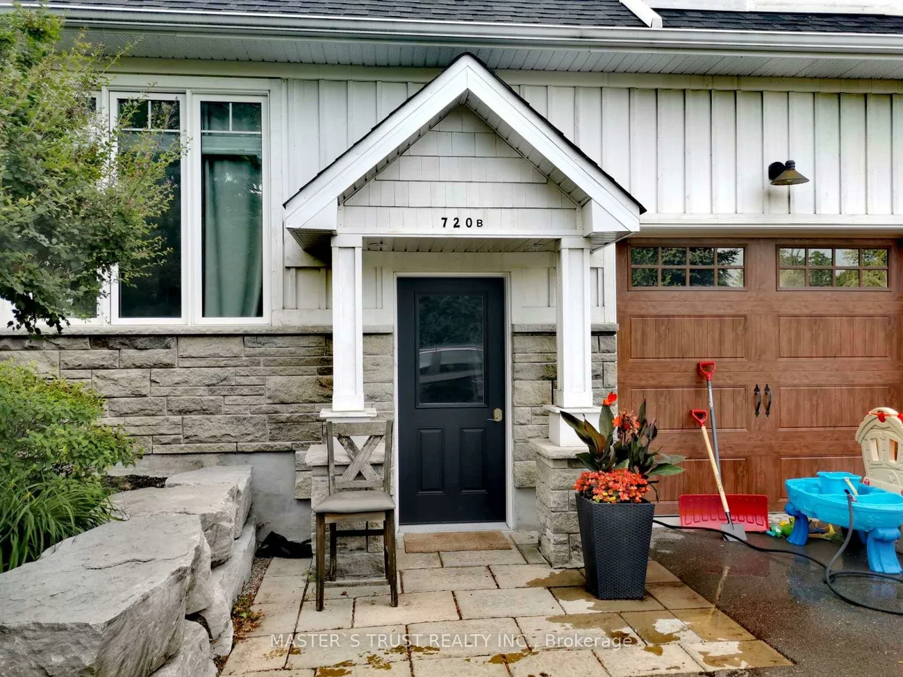 720B, Wellington, Aurora Heights, Aurora