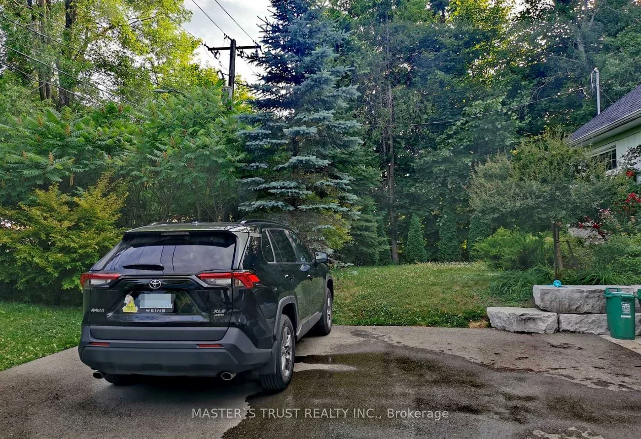720B, Wellington, Aurora Heights, Aurora