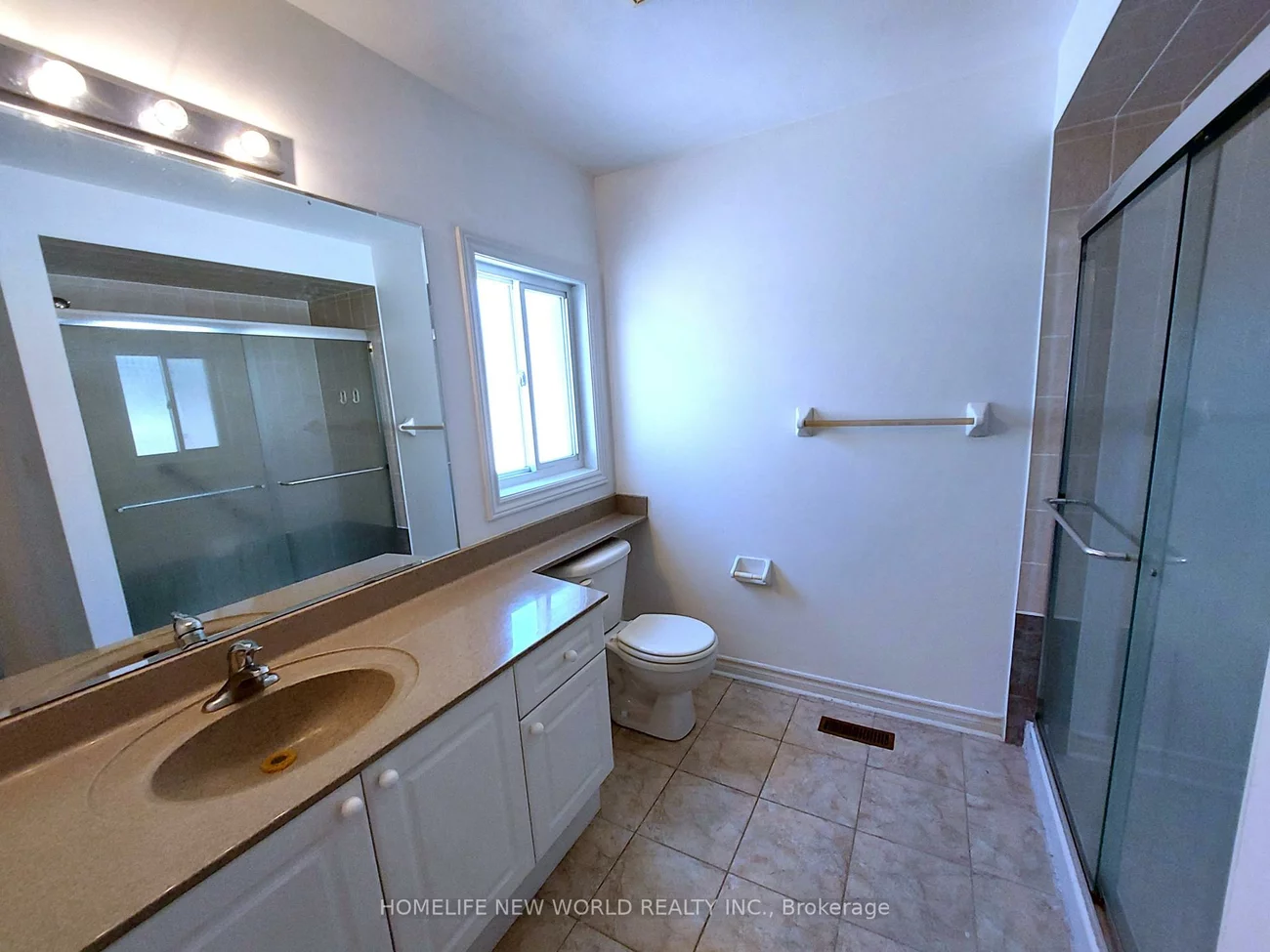 223, Bilbrough, Bayview Northeast, Aurora