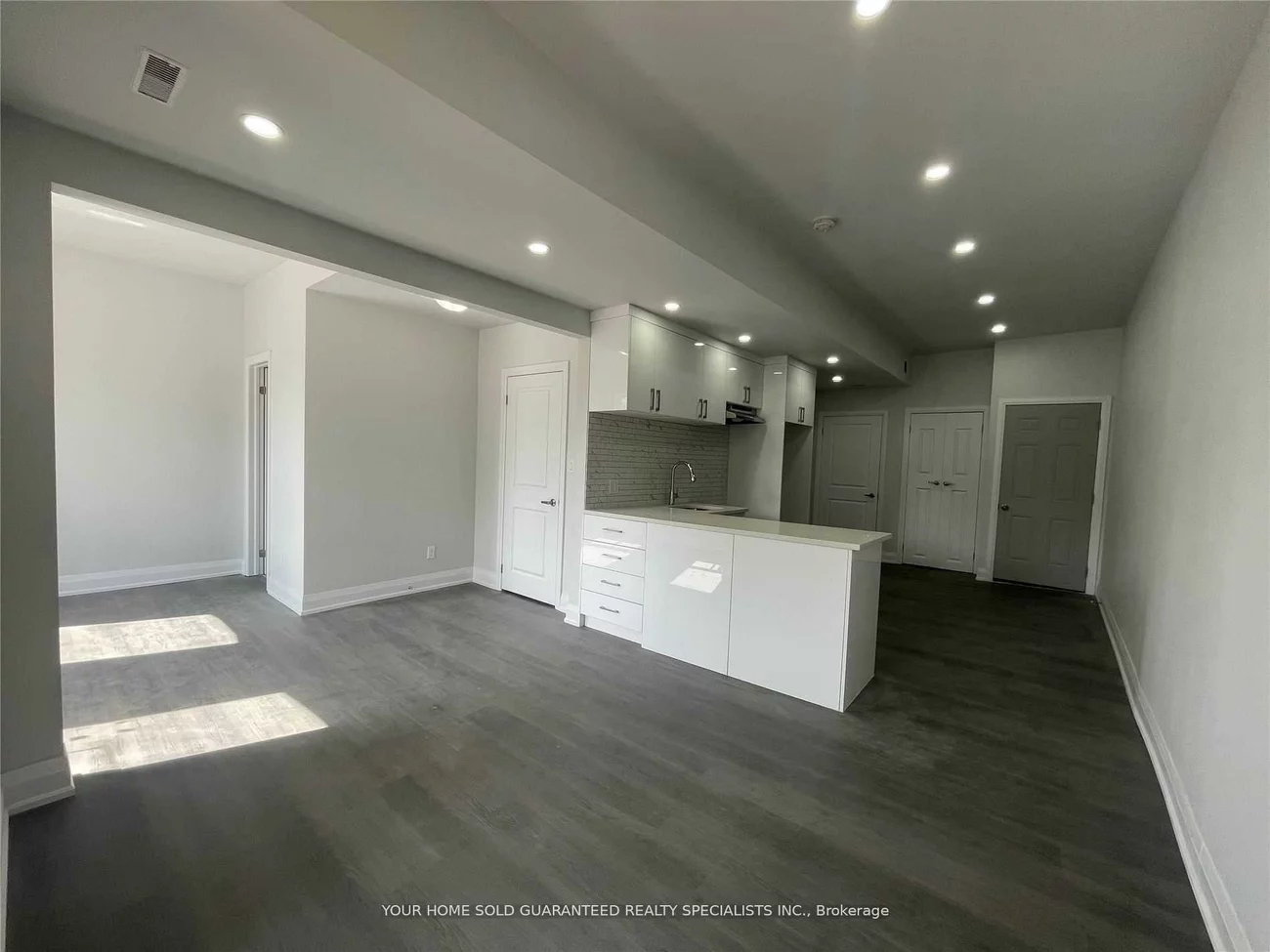 15229, Yonge, Aurora Village, Aurora