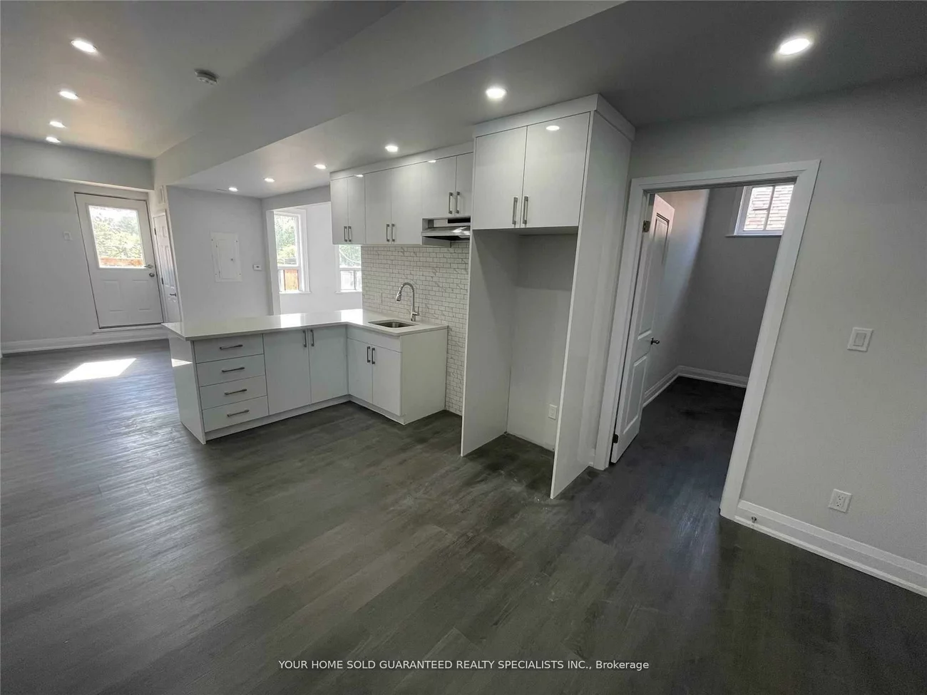 15229, Yonge, Aurora Village, Aurora