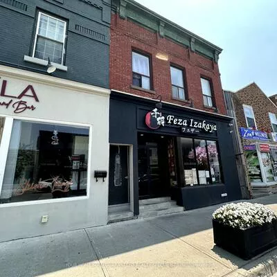15229, Yonge, Aurora Village, Aurora