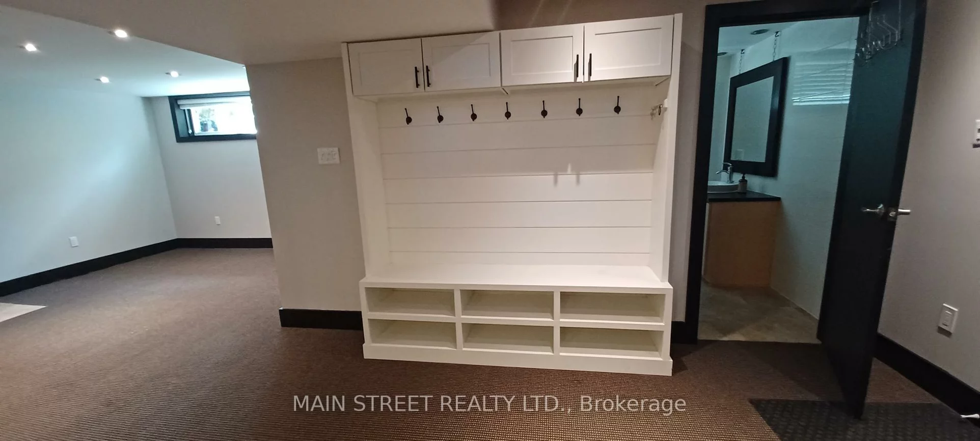 10, Kemano, Aurora Heights, Aurora