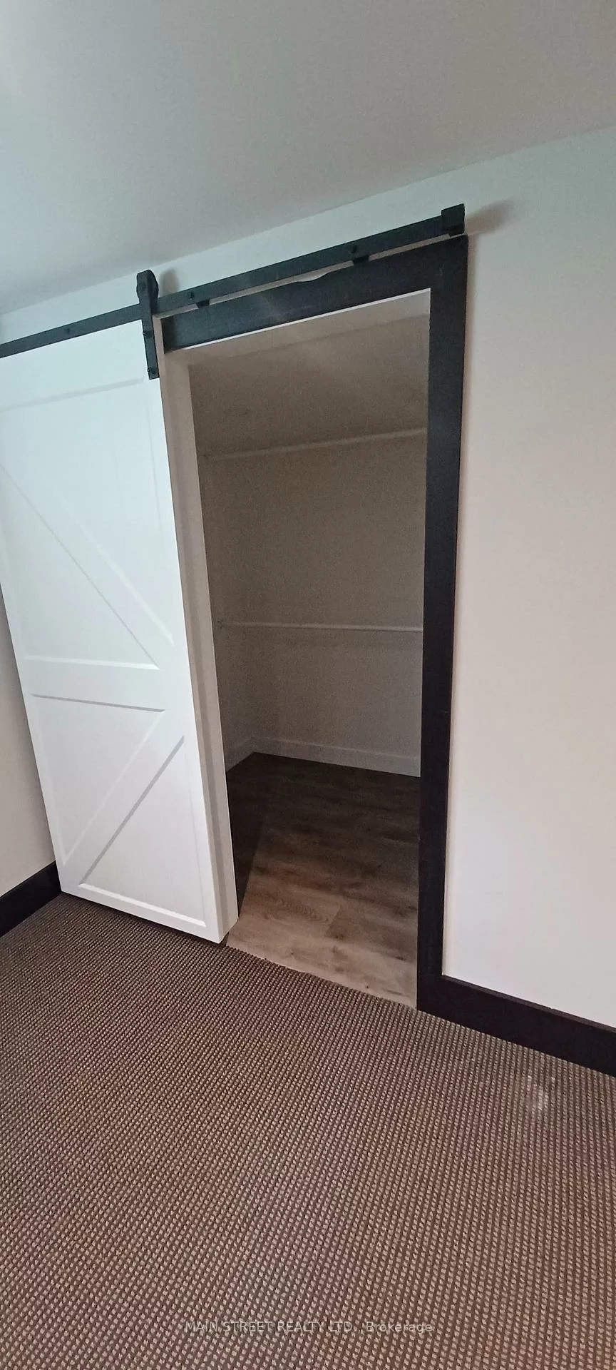 10, Kemano, Aurora Heights, Aurora