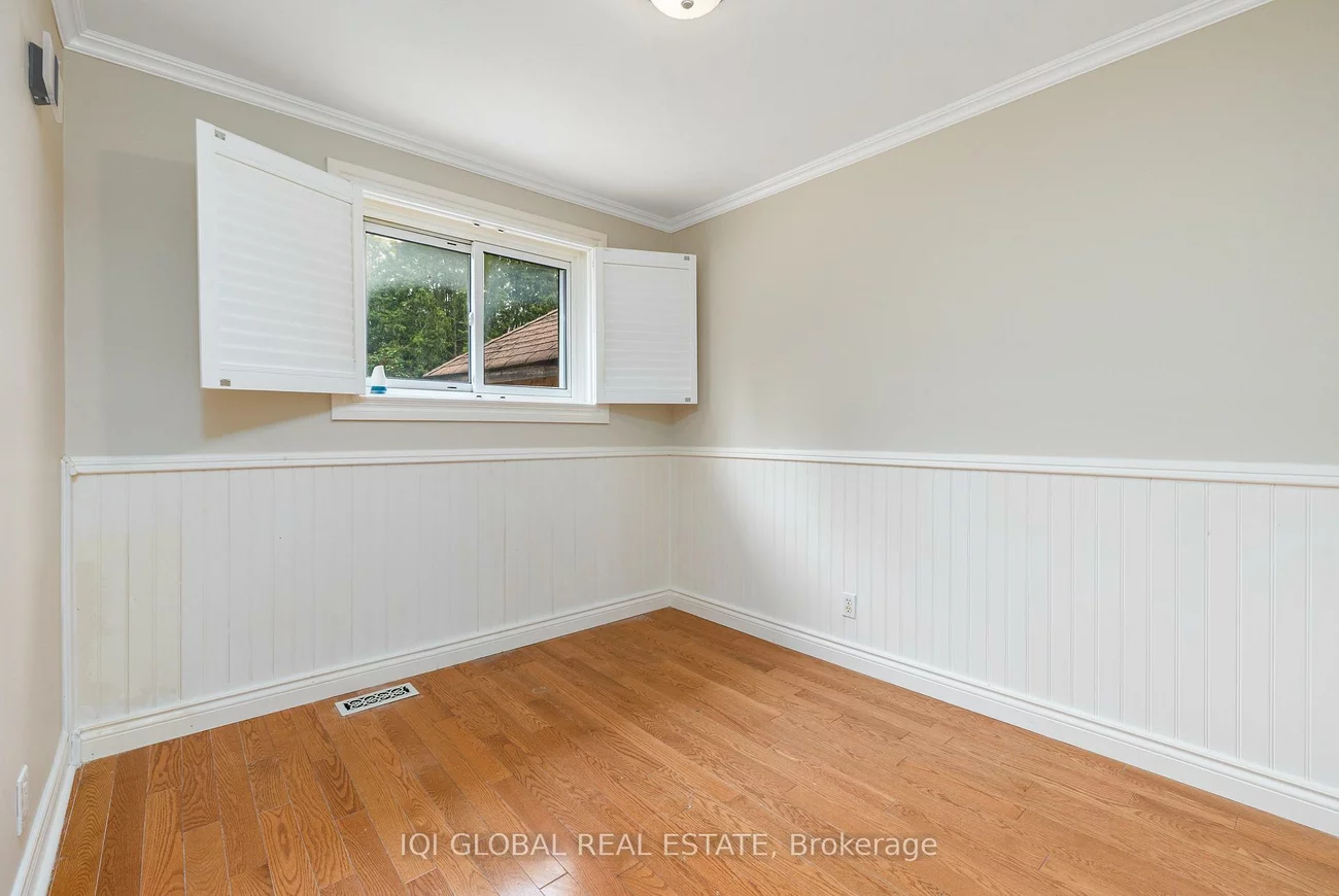 10, Holman, Aurora Highlands, Aurora