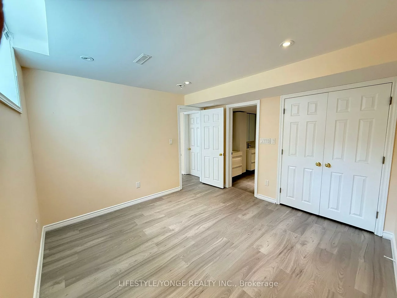 278, Ivy Jay, Bayview Northeast, Aurora