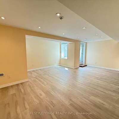 278, Ivy Jay, Bayview Northeast, Aurora