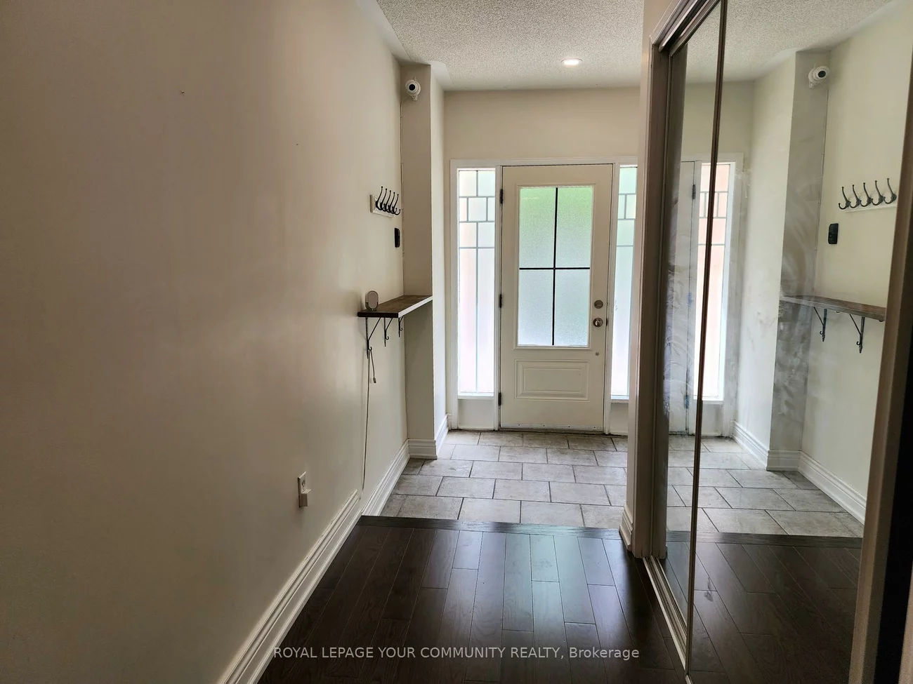 42, Woodroof, Bayview Wellington, Aurora