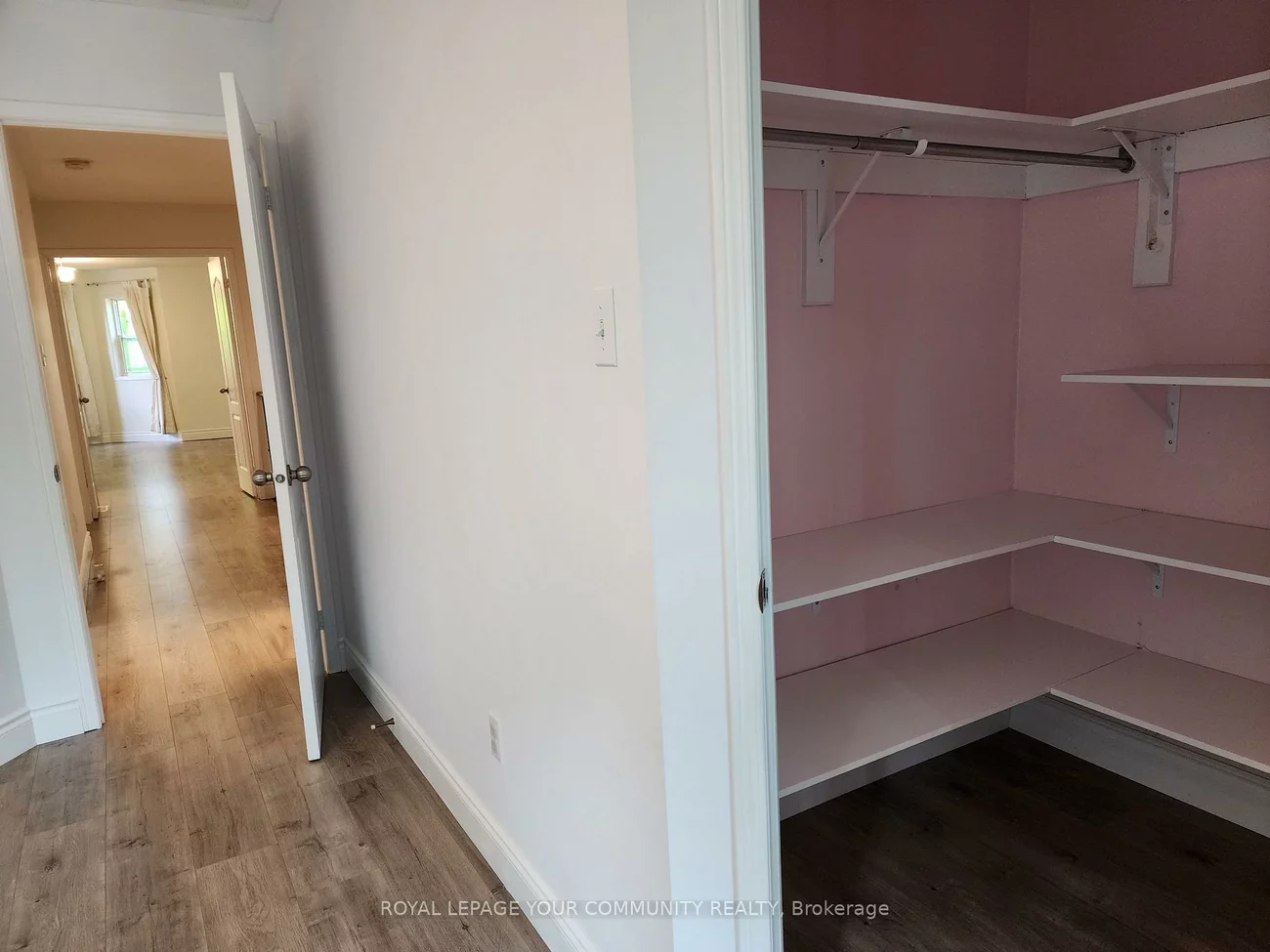 42, Woodroof, Bayview Wellington, Aurora