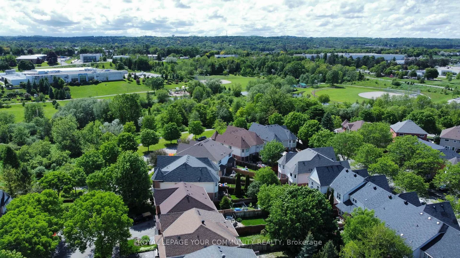 42, Woodroof, Bayview Wellington, Aurora
