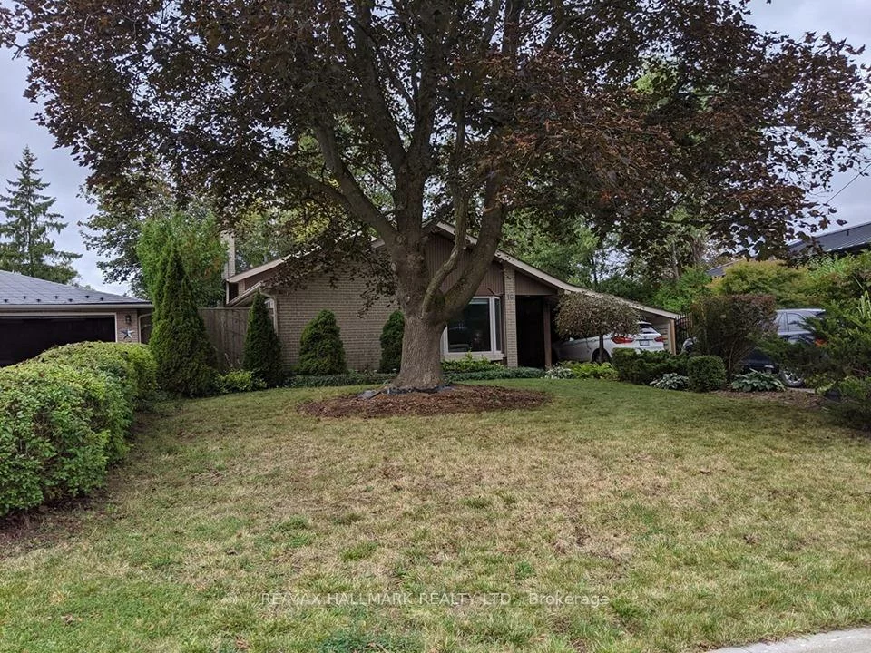 16, Knowles, Aurora Highlands, Aurora