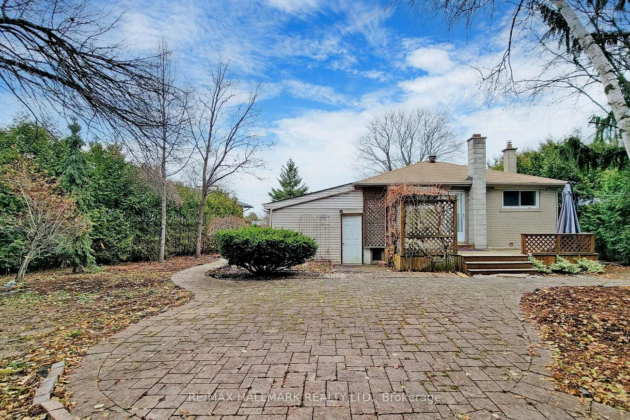 16, Knowles, Aurora Highlands, Aurora