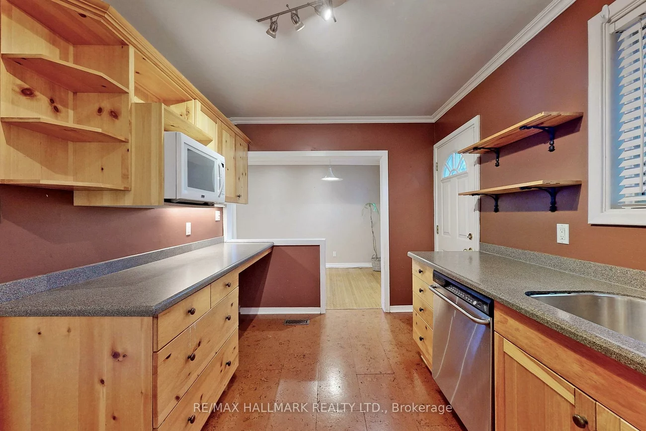 16, Knowles, Aurora Highlands, Aurora