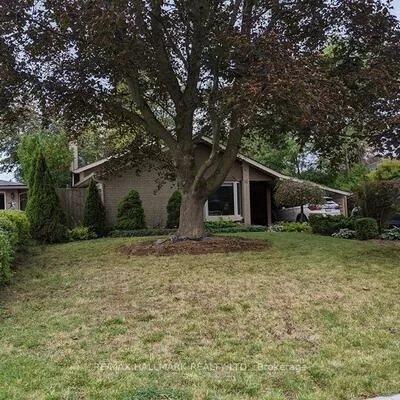 16, Knowles, Aurora Highlands, Aurora