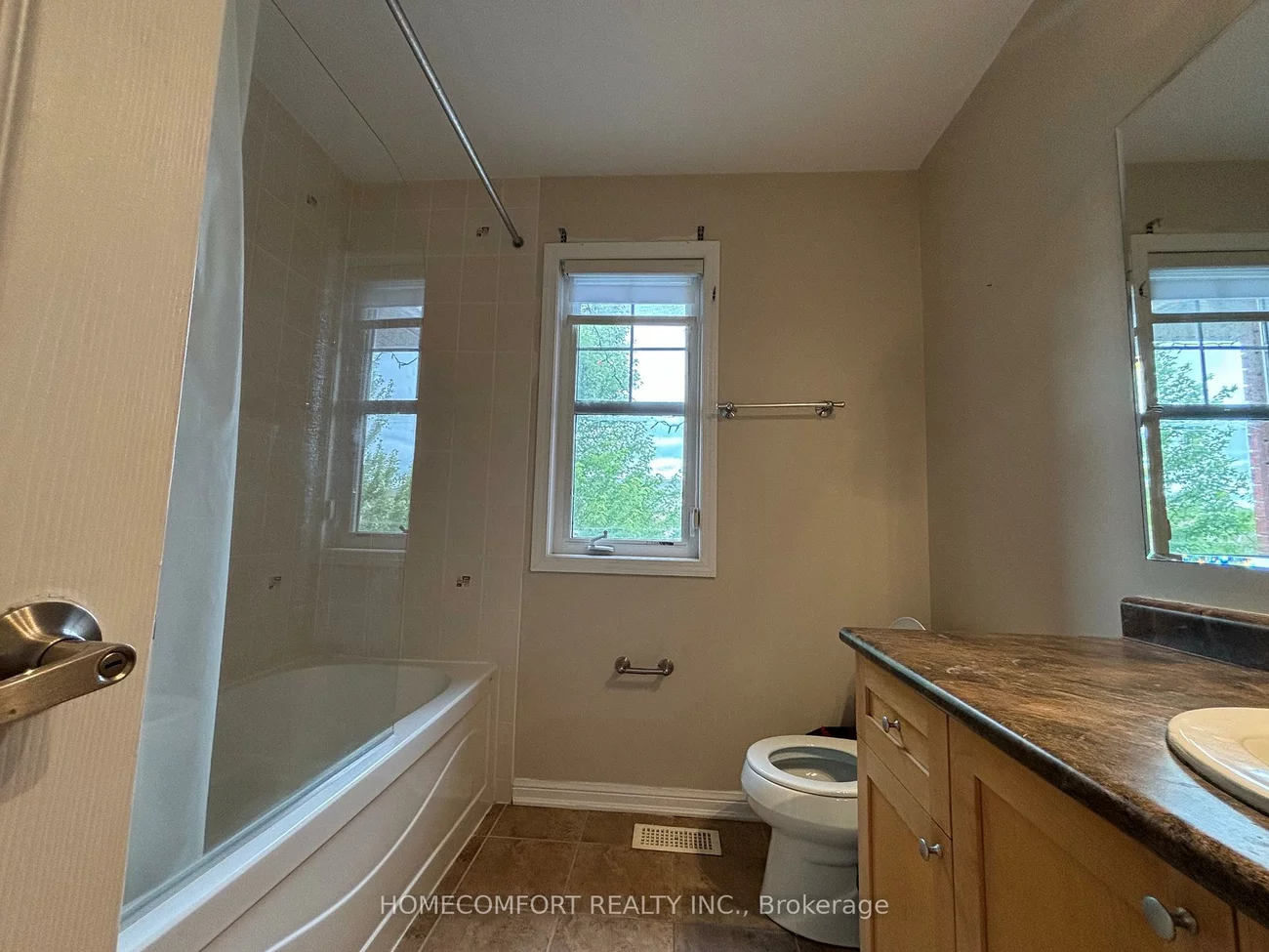 230, Lewis Honey, Bayview Northeast, Aurora