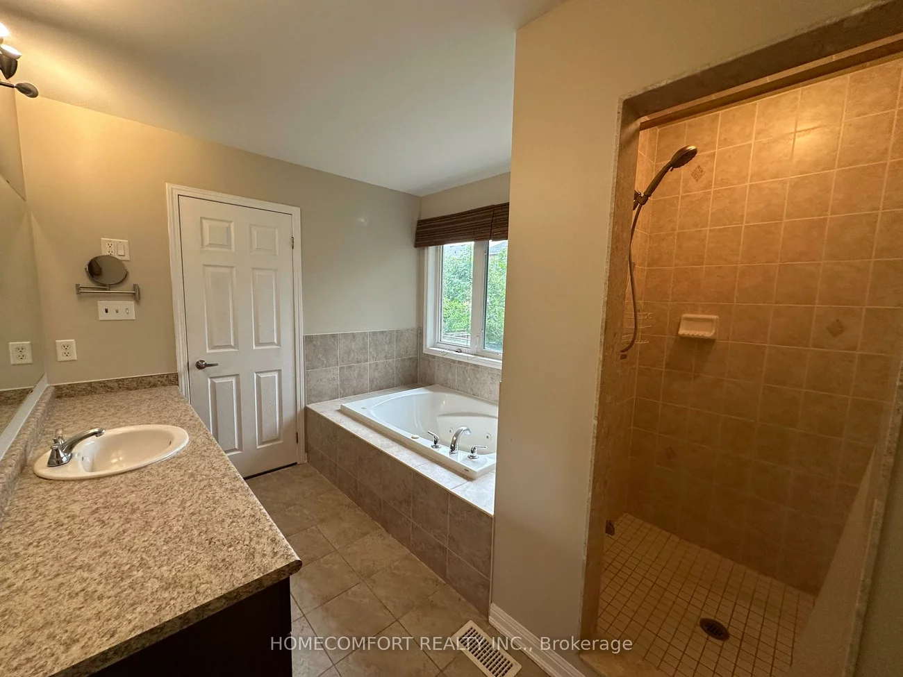 230, Lewis Honey, Bayview Northeast, Aurora