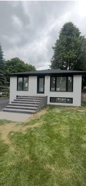 12, Kemano, Aurora Heights, Aurora
