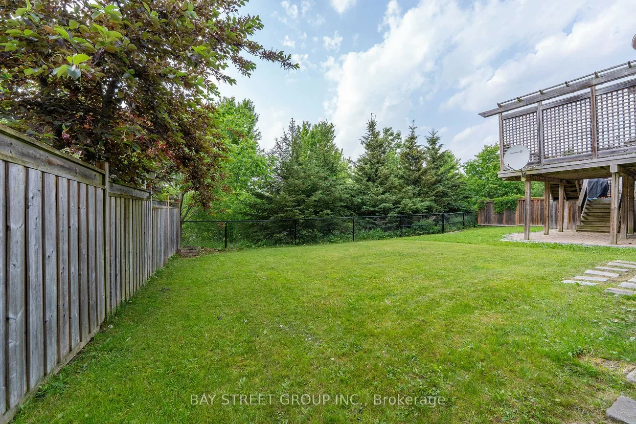 243, Zokol, Bayview Northeast, Aurora