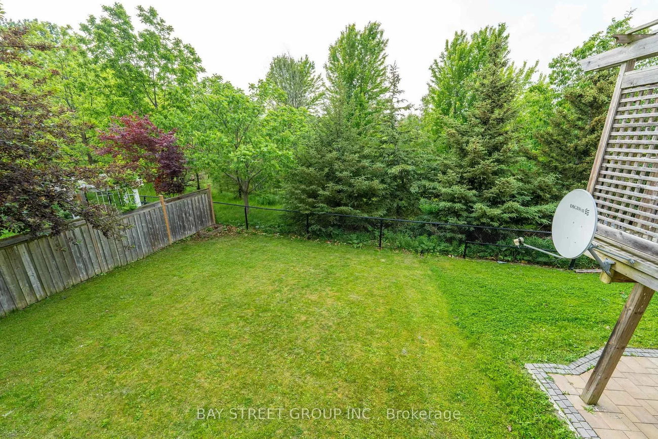 243, Zokol, Bayview Northeast, Aurora