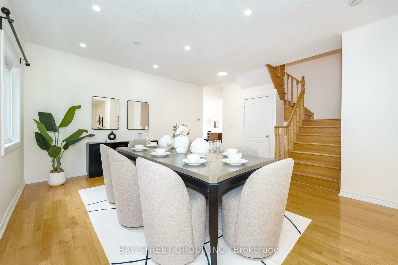 243, Zokol, Bayview Northeast, Aurora