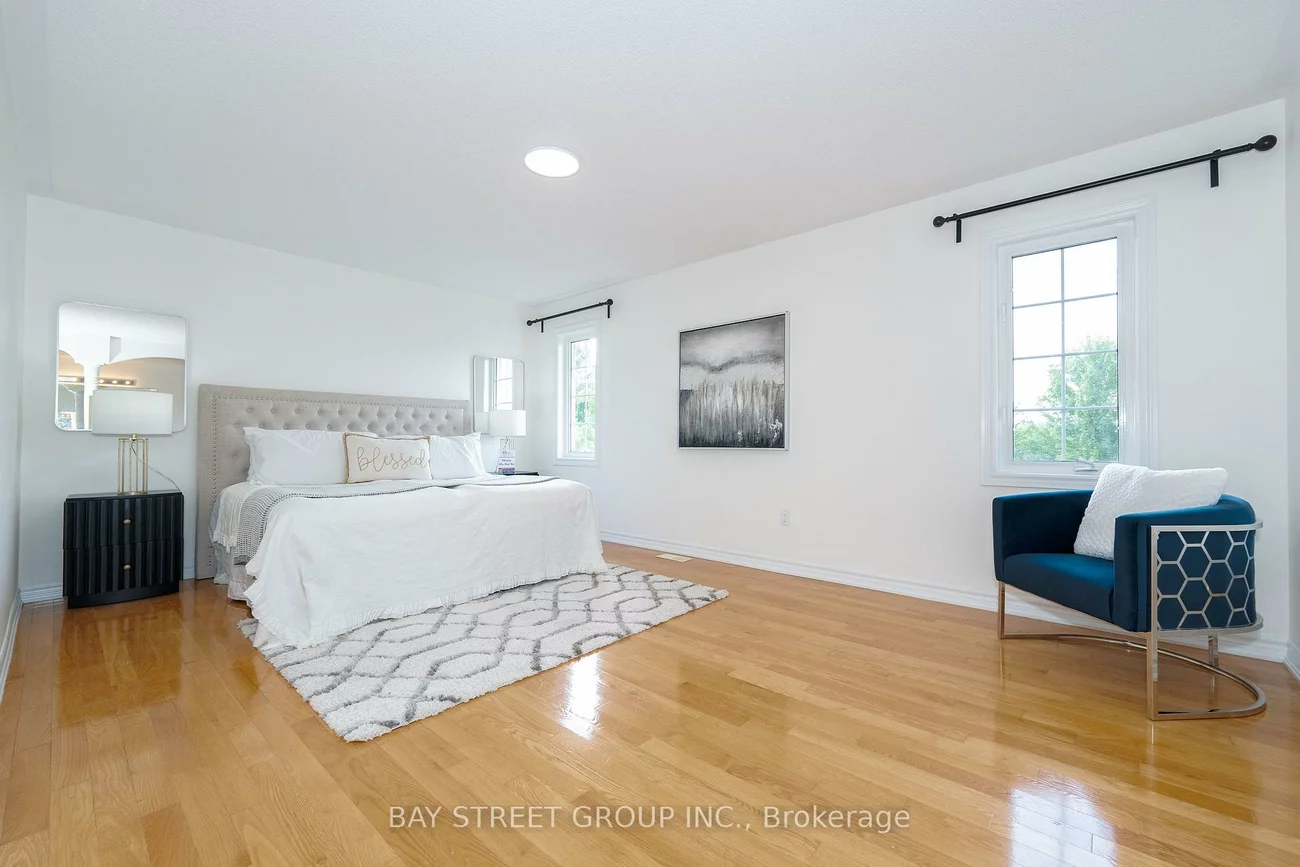 243, Zokol, Bayview Northeast, Aurora