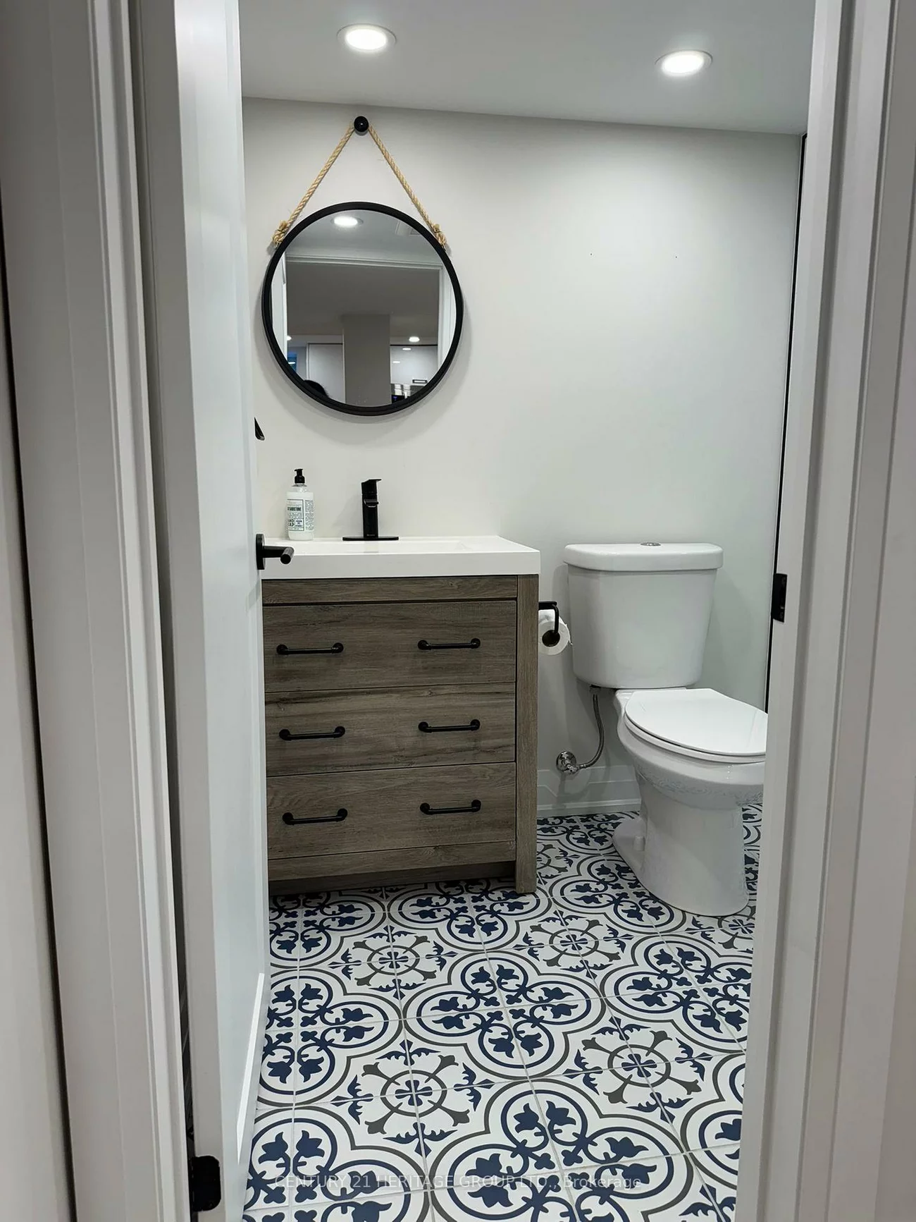 34, Primeau, Aurora Grove, Aurora