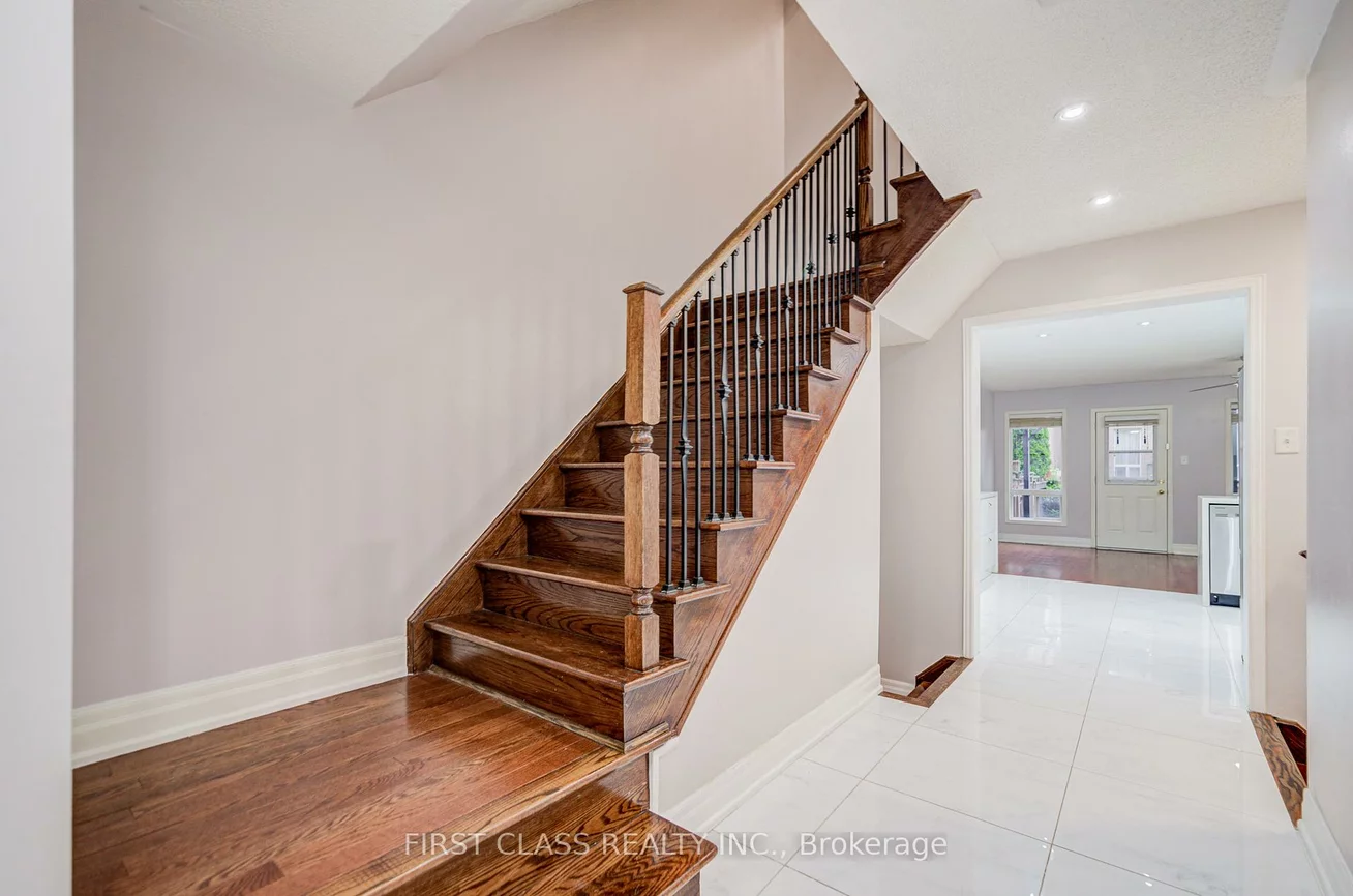216, Zokol, Bayview Northeast, Aurora