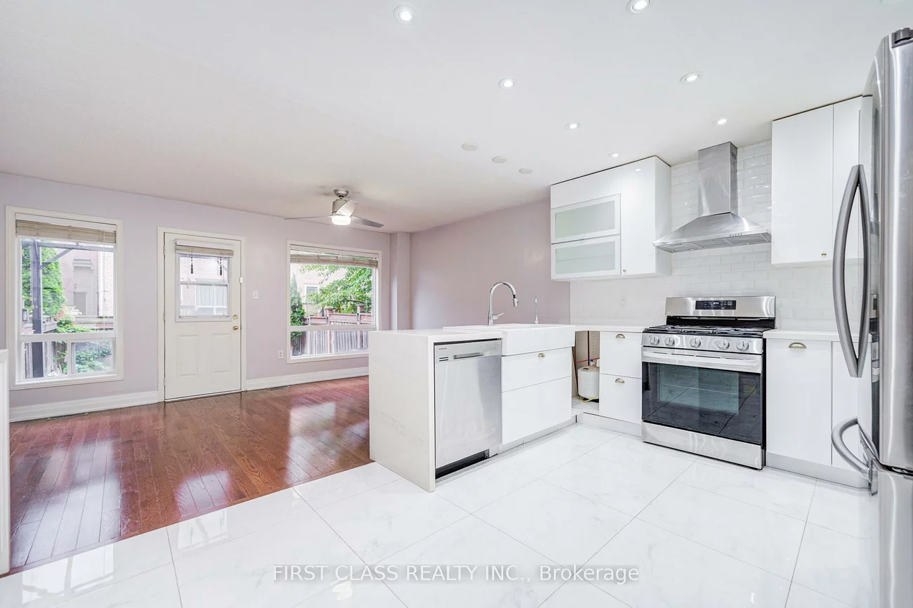 216, Zokol, Bayview Northeast, Aurora