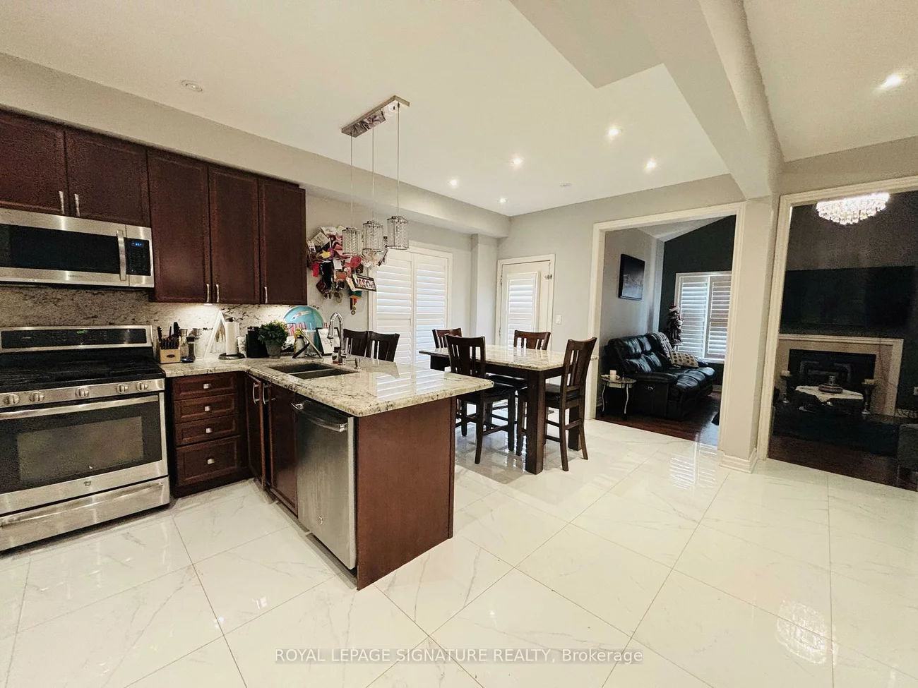 176, Mavrinac, Bayview Northeast, Aurora