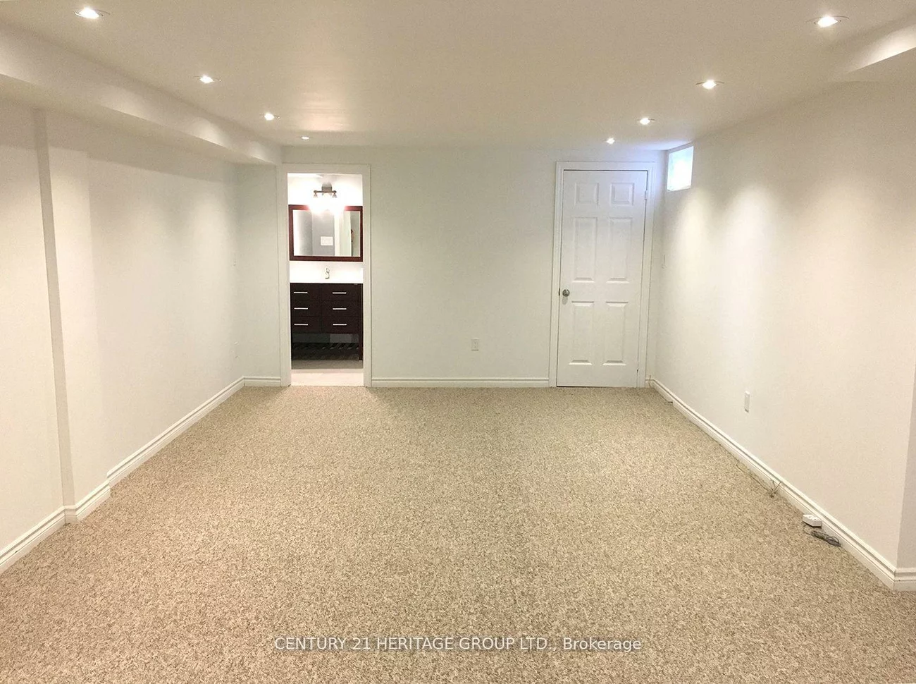 10, McClenny, Aurora Highlands, Aurora