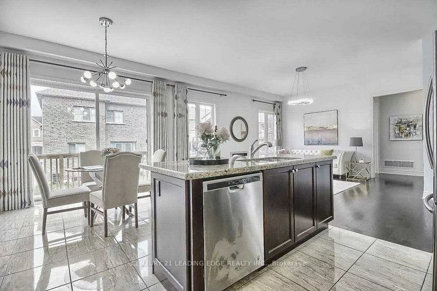 63, Ken Sinclair, Aurora Estates, Aurora