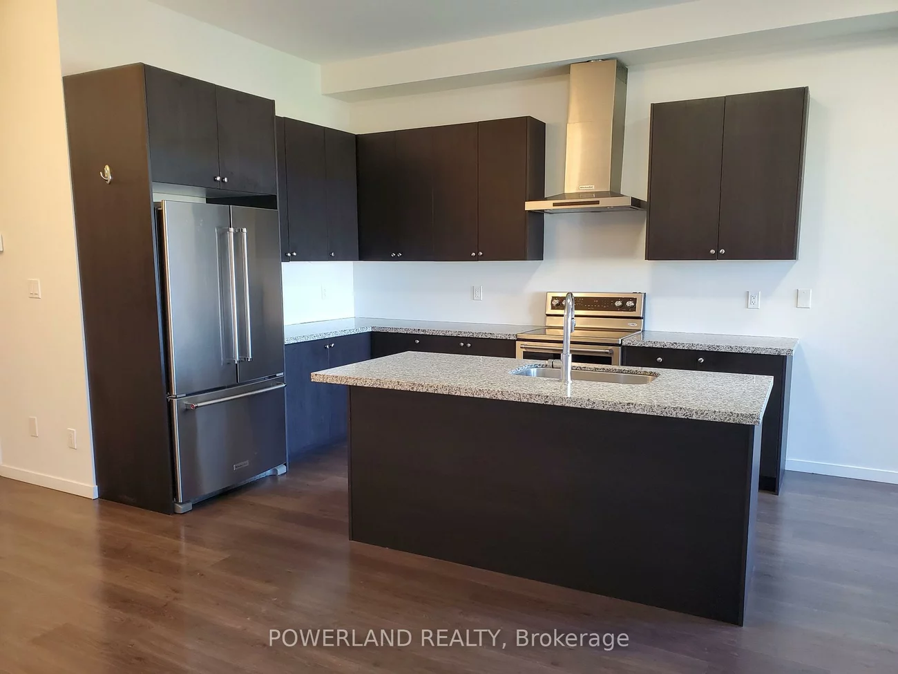 358, Elyse, Bayview Northeast, Aurora