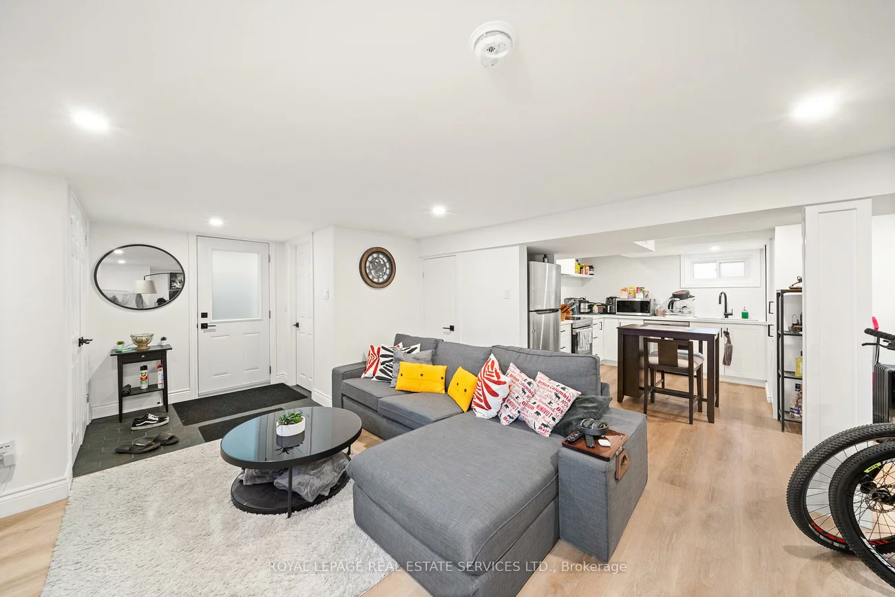 6, Corbett, Aurora Highlands, Aurora